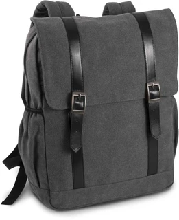 Flap-top canvas backpack 