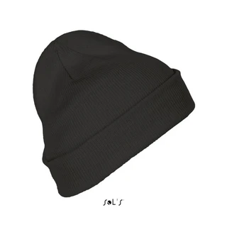 Solid colour beanie with cuffed design  